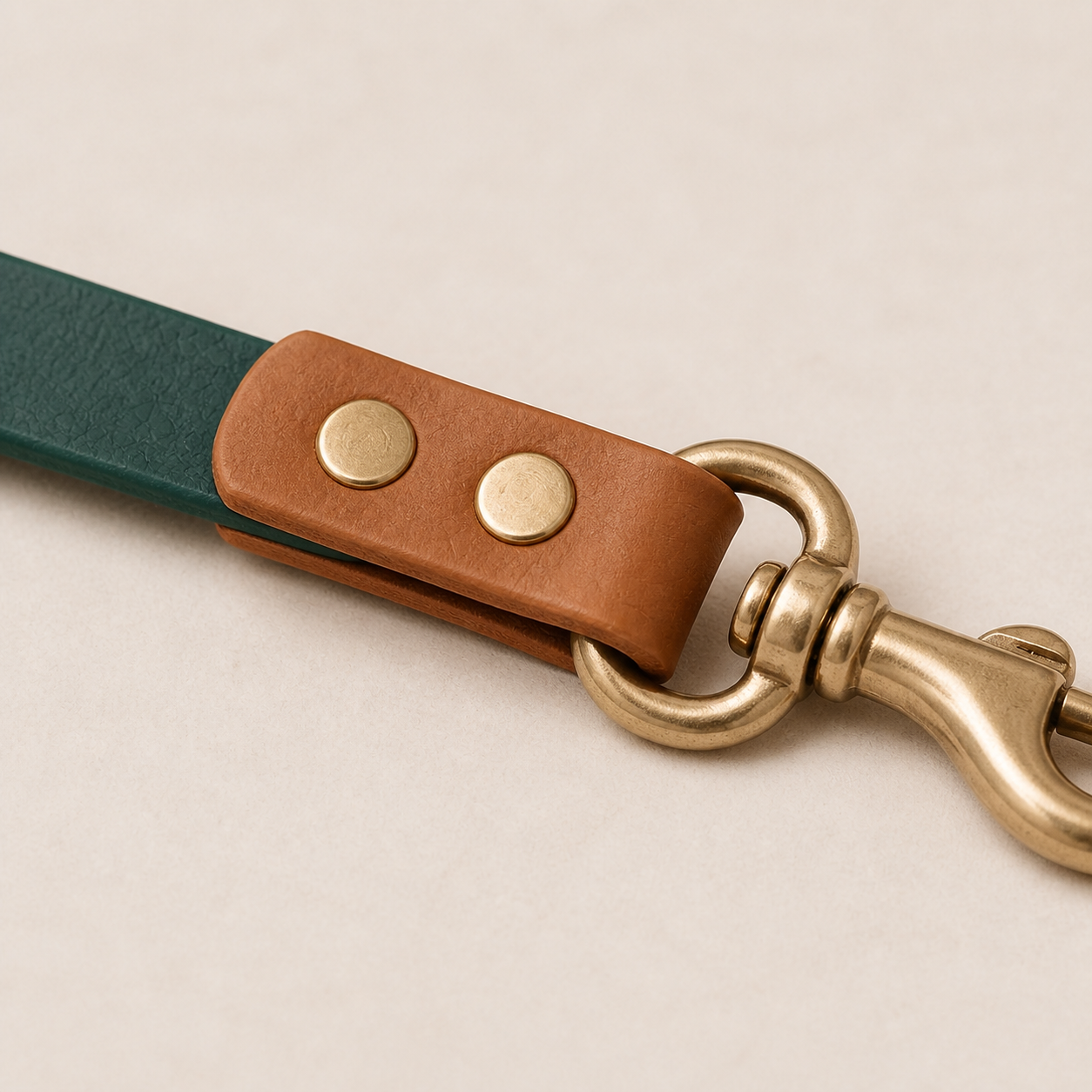 Route Multi-Way Leash — Moss Reserve